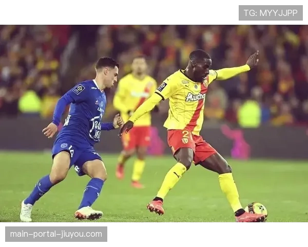 专家评论：洛里昂近期失球增多，与中后卫在区域盯人切换时职责不清有关